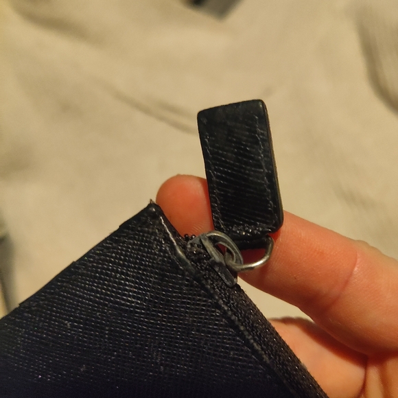 💕PRICE DROP TODAY PRADA💕 CHANGE PURSE 👛 - Picture 3 of 10